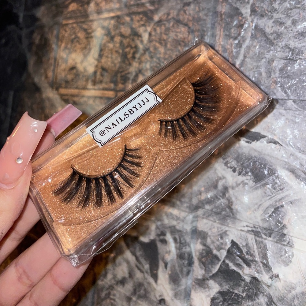 XL False Lashes